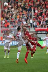 2. BL - FC Ingolstadt 04 - 1. FC Köln - 2014 - Kopfballduell, Philipp Hofmann (28) und Dominic Halfar (5)