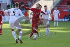 2. BL - FC Ingolstadt 04 - SV Sandhausen - Saison 2013/2014 - Philipp Hofmann (28) wird festgehalten und fällt