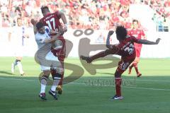 2. BL - FC Ingolstadt 04 - Erzgebirge Aue - 1:2 -  Caiuby Francisco da Silva (31) zieht ab und schießt einen Gegenspieler an, am Arm. Kein Elfmeter