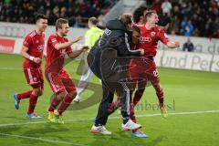 2. BL 2014 - FC Ingolstadt 04 - 1860 München - 2:0 - gerade eingewechselt Collin Quaner (11) und erzielt das 2:0 für Ingolstadt Tor Jubel Karl-Heinz Lappe (25) und Cheftrainer Ralph Hasenhüttl und Caiuby Francisco da Silva (31)