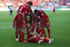 2. BL - FC Ingolstadt 04 - 1. FC Köln - 2014 - Moritz Hartmann (9) kommt im Gedränge zum Schuß, Tor für IN 1:0 Jubel, Torwart Timo Horn hat keine Chance