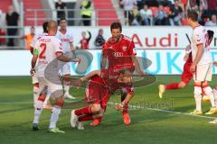 2. BL - FC Ingolstadt 04 - 1. FC Köln - 2014 - Moritz Hartmann (9) kommt im Gedränge zum Schuß, Tor für IN 1:0 Jubel, Torwart Timo Horn hat keine Chance, jubelt Andre Mijatović (4)