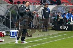 2. BL - Saison 2013/2014 - FC Ingolstadt 04 - VfL Bochum - Cheftrainer Ralph Hasenhüttl beruhigt seine Spieler