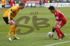 2. BL - FC Ingolstadt 04 - Dynamo Dresden - Saison 2013/2014 - Danilo Soares Teodoro (15) gegen Christoph Menz links