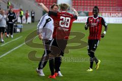 FC Ingolstadt 04 - FC Energie Cottbus - Hofmann Philipp (#28 FC Ingolstadt) zum Treffer zum 2:0 mit Trainer Ralph Hasenhüttl - Foto: Jürgen Meyer