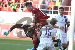 2. BL - FC Ingolstadt 04 - Erzgebirge Aue - 1:2 -  Manuel Schäffler (17) trifft Sascha Kirschstein am Auge