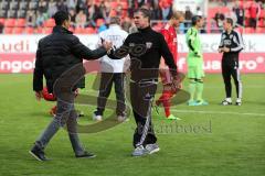 2. BL - FC Ingolstadt 04 - FC St. Pauli - 1:2 - Cheftrainer Marco Kurz und Rachid Azzouzi begrüßen sich