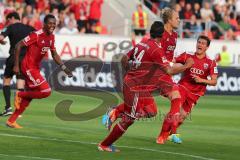 2. BL - FC Ingolstadt 04 - DSC Armenia Bielefeld - 3:2 - Tor zum Ausgleich 1:1, Jubel mit Philipp Hofmann (28), Andreas Buchner (16)  und Marvin Matip (34)