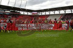 FC Ingolstadt 04 - FC Energie Cottbus - Spieler bedanken sich bei den Fans - Foto: Jürgen Meyer