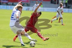 2. BL - FC Ingolstadt 04 - Karlsruher SC - 0:2 - Zweikampf links Philipp Klingmann und rechts Ümit Korkmaz (14)