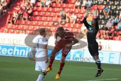 2. BL - FC Ingolstadt 04 - Erzgebirge Aue - 1:2 -  Manuel Schäffler (17) scheitert an Martin Männel