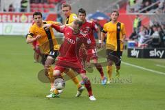 2. BL - FC Ingolstadt 04 - Dynamo Dresden - Saison 2013/2014 - Moritz Hartmann (9) wird bedrängt