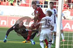 2. BL - FC Ingolstadt 04 - Erzgebirge Aue - 1:2 -  Manuel Schäffler (17) trifft Sascha Kirschstein am Auge