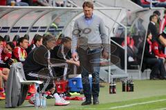 2. BL - FC Ingolstadt 04 - Fortuna Düsseldorf - 1:2 - Cheftrainer Ralph Hasenhüttl am Spielfeldrand mit Michael Henke