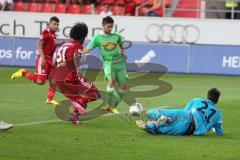 2. BL - FC Ingolstadt 04 - Saison 2013/2014 - Testspiel - Borussia Mönchengladbach - 1:0 - Caiuby Francisco da Silva (31) knapp vorbei