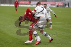 2. BL - Testspiel - FC Ingolstadt 04 - FC Bayern II - 2:0 - links Moritz Hartmann (9) im Kampf um den Ball mit Benno Schmitz
