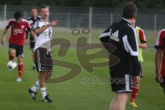 2. BL - FC Ingolstadt 04 - Saison 2013/2014 - Trainingsauftakt - Cheftrainer Marco Kurz auf dem Trainingsplatz gibt Anweisungen