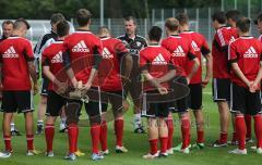 2. BL - FC Ingolstadt 04 - Saison 2013/2014 - Trainingsauftakt - Cheftrainer Marco Kurz bei seiner Ansprache vor dem Training