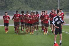 2. BL - FC Ingolstadt 04 - Saison 2013/2014 - Trainingsauftakt - Laufen bei vollem Regen