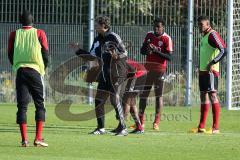 2. BL - FC Ingolstadt 04 - Training - Michael Henke leitet das Training