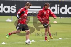 2. BL - FC Ingolstadt 04 - Saison 2013/2014 - Neuzugang Konstantin Engel (22) und rechts Andreas Buchner (16) im Training