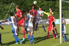 2. BL - FC Ingolstadt 04 - Testspiel - FC Ingolstadt 04 - Stuttgarter Kickers - 2:0 - Caiuby Francisco da Silva (31) knapp am Ball vorbei
