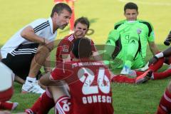 2. BL - FC Ingolstadt 04 - Testspiel - FC Ingolstadt 04 - Stuttgarter Kickers - 2:0 - Cheftrainer Marco Kurz in der Pause bei den Spielern