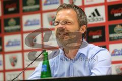 2. BL - FC Ingolstadt 04 - Saison 2013/2014 - Pressekonferenz neuer Chef-Trainer Marco Kurz - Sportdirektor Thomas Linke