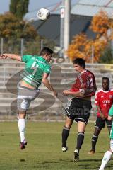 Regionalliga Bayern - FC Ingolstadt 04 II - SpVgg Greuther Fürth II - 0:3 - Marcel Hagmann Kopfballduell mit Peter Szilvasi rechts