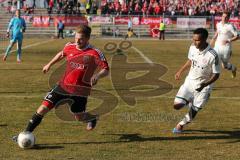 Regionalliga Süd - FC Ingolstadt 04 II - FC Bayern II - Dominik Schmitt links und rechts Julian Green (FCB)