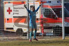 Regionalliga Süd - FC Ingolstadt 04 II - FC Bayern II - Torwart Thomas Reichlmayr beim Foulelfmeter, den er hält, Jubel