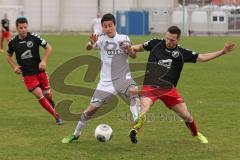 Regionalliga Bayern - FC Ingolstadt 04 II - SV Seligenporten - Stefan Müller setzt sich in der Mitte durch