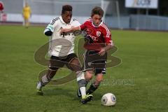 U17 Bundesliga - FC Ingolstadt 04 - FC Bayern - rechts Cedrick Sengl