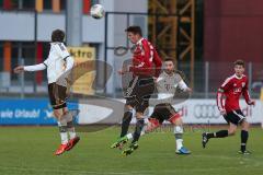 U17 Bundesliga - FC Ingolstadt 04 - FC Bayern - rechts Benjamin Muyanic mit dem Kopf