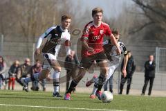 B-Junioren-Bundesliga SW 2013/2014 - FC Ingolstadt 04 - Eintracht Frankfurt - 2:2 - Stefan Liebler am Ball