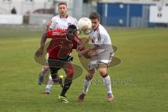 Bayernliga U19 - FC Ingolstadt 04 - 1.FC Nürnberg - links Aloe Ihenacho im Vorwärtsgang