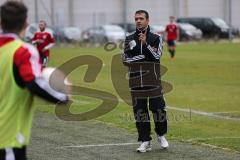 Bayernliga U19 - FC Ingolstadt 04 - 1.FC Nürnberg - Trainer Ersin Demir ermahnt die Reservespieler