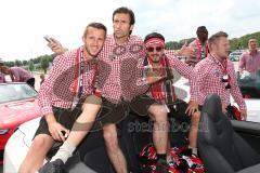 FC Ingolstadt 04 - Meisterfeier - Bundesliga Aufstieg - Rathausplatz - Auto Corso - Tomas Pekhart (11, FCI) Andre Mijatović (4, FCI) Almog Cohen (36, FCI)