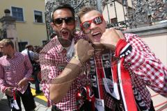 FC Ingolstadt 04 - Meisterfeier - Bundesliga Aufstieg - Rathausplatz - Auto Corso - Torwart Ramazan Özcan (1, FCI) Max Christiansen (19, FCI)