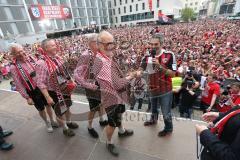 FC Ingolstadt 04 - Meisterfeier - Bundesliga Aufstieg - voller Rathausplatz - Stimmung - Fans - Verleihung Goldene Medaille der Stadt - Oberbürgermeister Dr. Christian Lösel mit Vorsitzender des Vorstandes Peter Jackwerth (FCI) Aufsichtsratsvorsitzender D