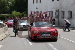 FC Ingolstadt 04 - Meisterfeier - Auto Corso vom Audi Sportpark in die Stadt - Donaulände Zuschauer Bundesligaaufstieg