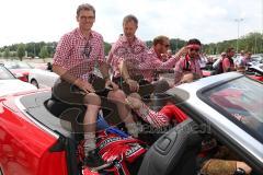 FC Ingolstadt 04 - Meisterfeier - Bundesliga Aufstieg - Rathausplatz - Auto Corso - Co-Trainer Michael Henke (FCI) Sportdirektor Thomas Linke (FCI)