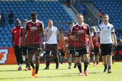 2. Bundesliga - Fußball - VfL Bochum - FC Ingolstadt 04 - Speil ist aus, Niederlage, Cheftrainer Ralph Hasenhüttl (FCI) geht mit dem Team in die Kabine