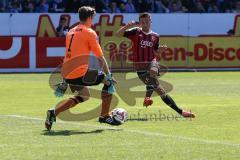 2. Bundesliga - Fußball - VfL Bochum - FC Ingolstadt 04 - Stefan Lex (14, FCI) trifft den Torwart Andreas Luthe (VfL 1) danach trifft Lukas Hinterseer (16, FCI) zum 1:0 Tor