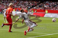 2. BL - Saison 2014/2015 - 1. FC Kaiserslautern - FC Ingolstadt 04 - Moritz Hartmann (#9 FC Ingolstadt 04) -Tim Heubach #3 rot Kaiserslautern - Foto: Jürgen Meyer