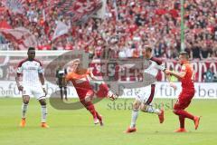2. Bundesliga - Fußball - 1. FC Kaiserslautern - FC Ingolstadt 04 - Roger de Oliveira Bernardo (8, FCI) Alexander Ring (1.FCK 6) Moritz Hartmann (9, FCI) Kevin Stöger (1.FCK 20)