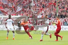 2. Bundesliga - Fußball - 1. FC Kaiserslautern - FC Ingolstadt 04 - Roger de Oliveira Bernardo (8, FCI) Alexander Ring (1.FCK 6) Moritz Hartmann (9, FCI) Kevin Stöger (1.FCK 20)