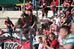 2. Bundesliga - FSV Frankfurt - FC Ingolstadt 04 - 0:1 - Auswärtssieg Jubel mit den Fans