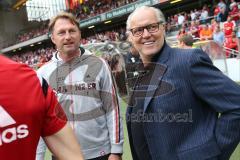 2. Bundesliga - Fußball - 1. FC Kaiserslautern - FC Ingolstadt 04 - 1:1 Unentschieden, Spiel ist aus, Vorsitzender des Vorstandes Peter Jackwerth (FCI) und Cheftrainer Ralph Hasenhüttl (FCI)