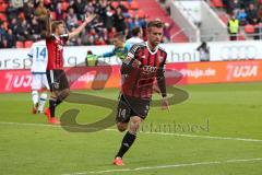 2. Bundesliga - Fußball - FC Ingolstadt 04 - FSV Frankfurt - Stefan Lex (14, FCI) überwindet Torwart Patric Klandt, Tor aber Abseits